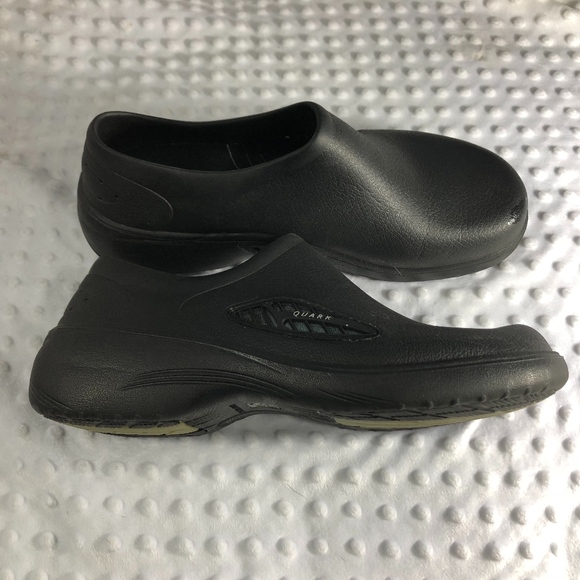 quark pro air nursing shoes